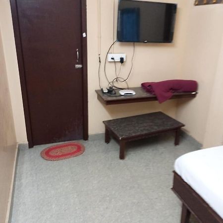 Sri Ambika Lodge Rajapalaiyam Luaran gambar