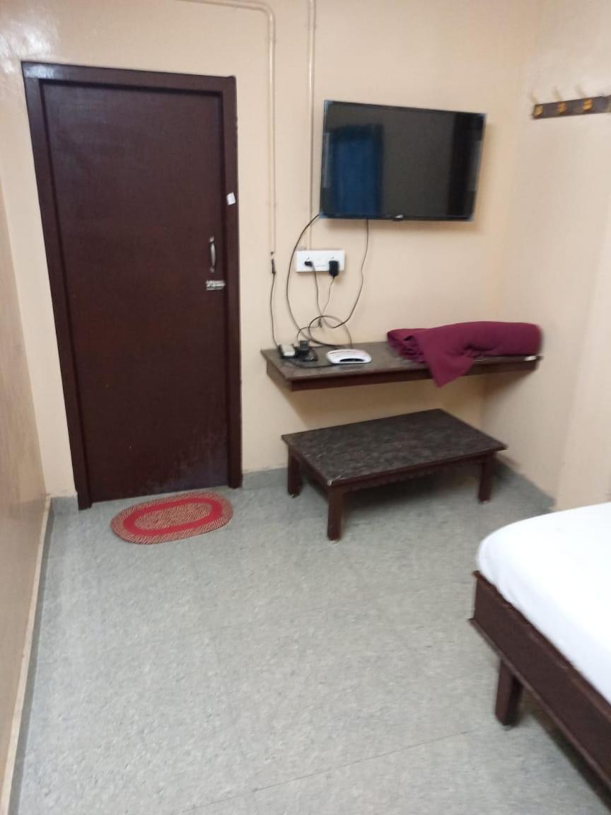 Sri Ambika Lodge Rajapalaiyam Luaran gambar
